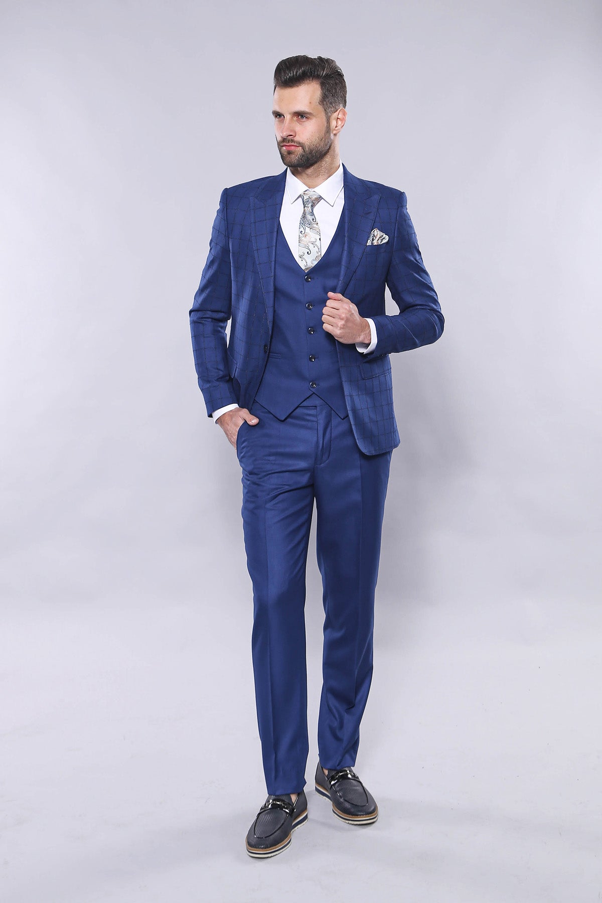 Blue Vested Suit With Plaid Blazer 3